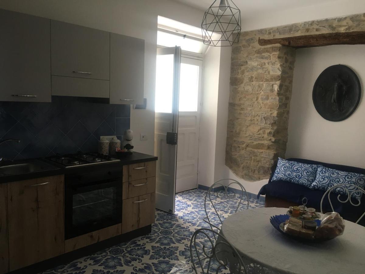 דירות קסטלבאטה Casa Livia מראה חיצוני תמונה