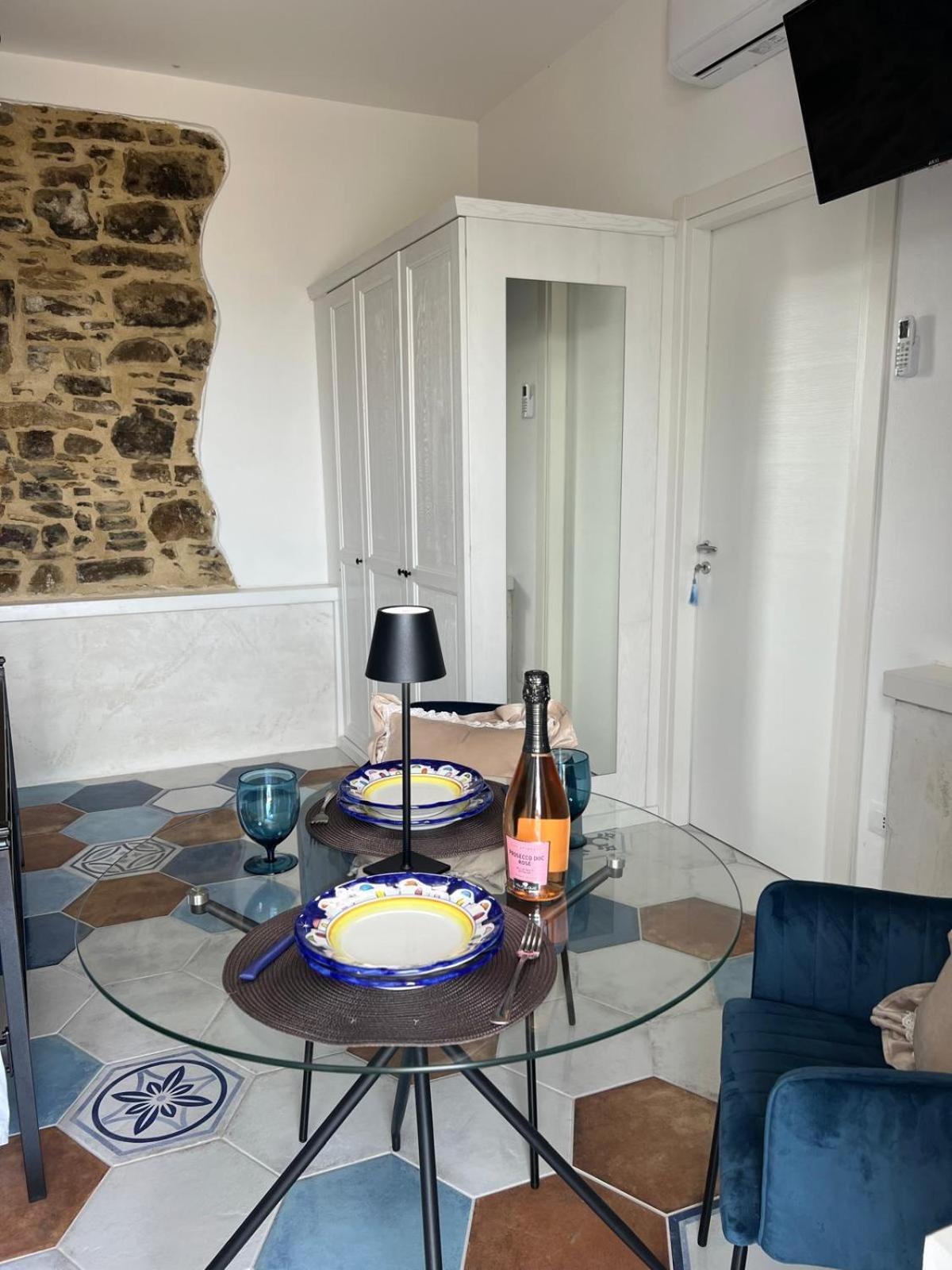 דירות קסטלבאטה Casa Livia מראה חיצוני תמונה
